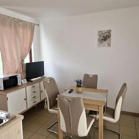 Seka Apartman Kraljevica