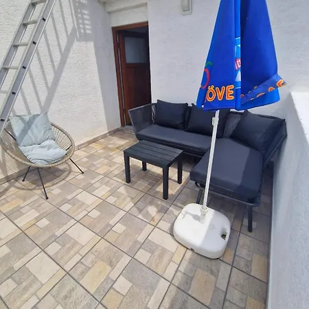 Seka Apartman *